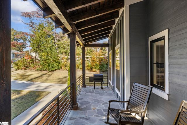 127 W Circle Avenue, Greenville, SC 29607