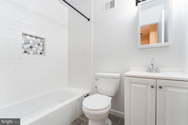 7432 LARNE LN, Lorton, VA 22079