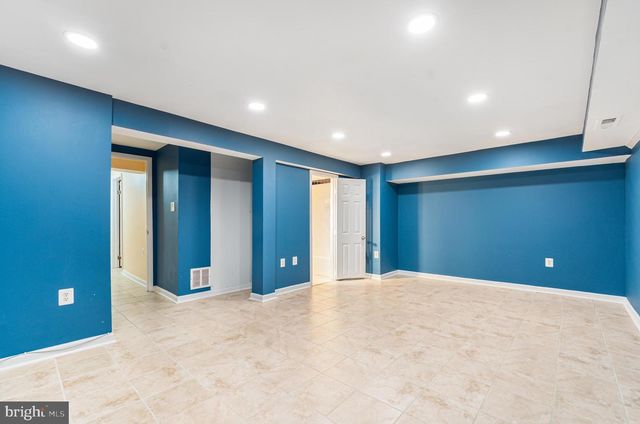 7432 LARNE LN, Lorton, VA 22079