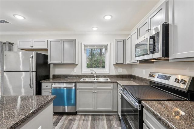 3975 Northstrand Drive, Decatur, GA 30035