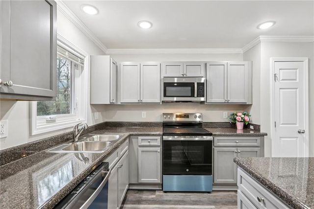 3975 Northstrand Drive, Decatur, GA 30035