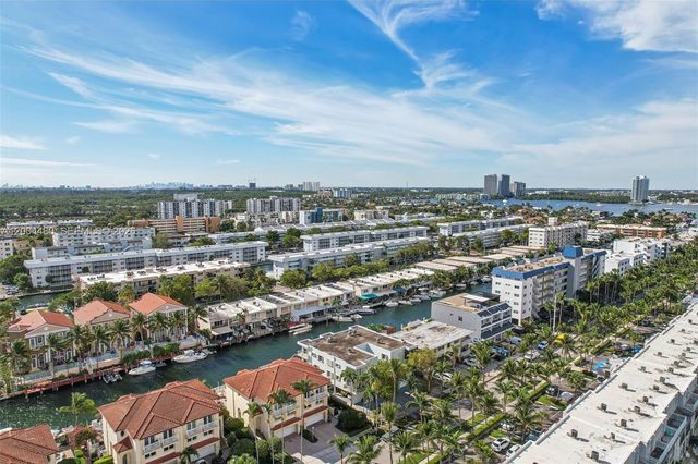 3862 NE 171st St E, North Miami Beach, FL 33160