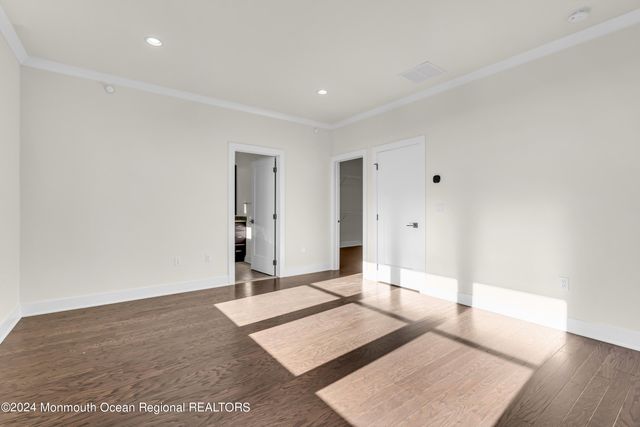 6 Augustus Drive, Middletown, NJ 07748