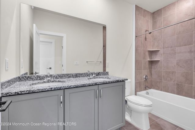 6 Augustus Drive, Middletown, NJ 07748