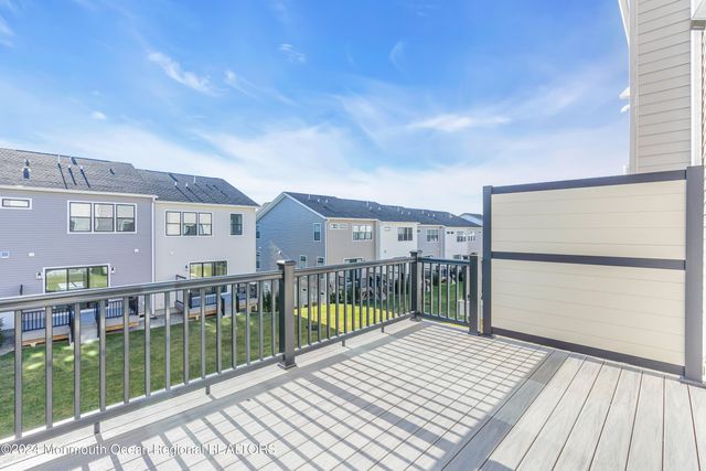 6 Augustus Drive, Middletown, NJ 07748