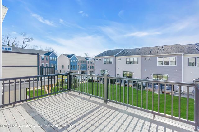 6 Augustus Drive, Middletown, NJ 07748