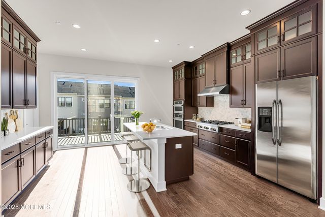 6 Augustus Drive, Middletown, NJ 07748