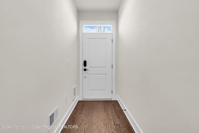 6 Augustus Drive, Middletown, NJ 07748