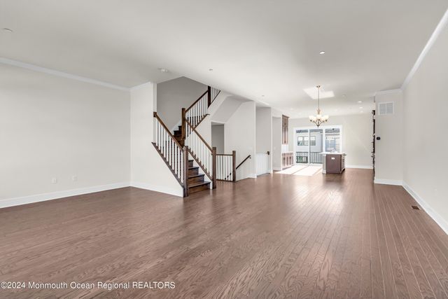 6 Augustus Drive, Middletown, NJ 07748