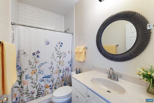 1338 GATE POST LN, Charlottesville, VA 22901