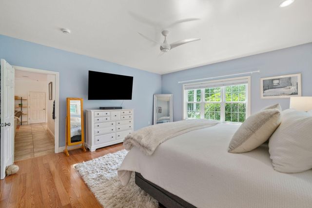 29 Pimlico Pond Road, Mashpee, MA 02649