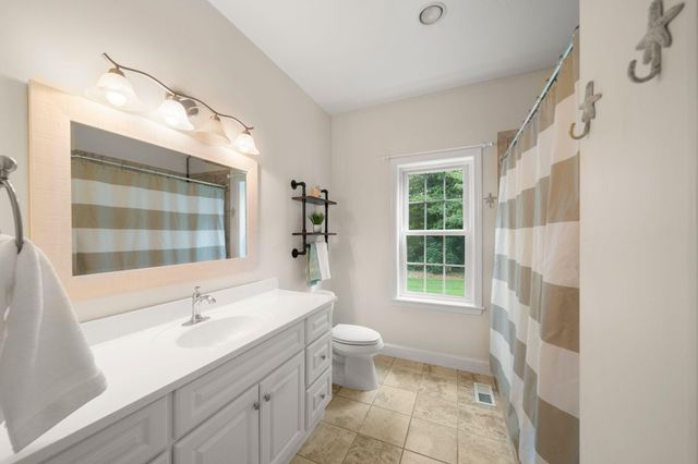 29 Pimlico Pond Road, Mashpee, MA 02649
