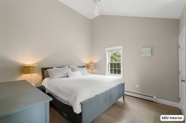 29 Pimlico Pond Road, Mashpee, MA 02649
