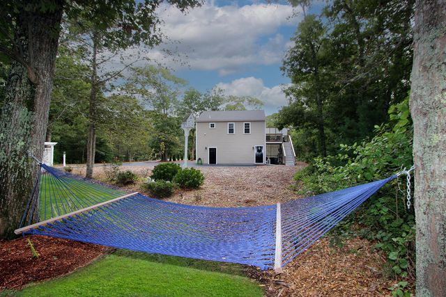 29 Pimlico Pond Road, Mashpee, MA 02649