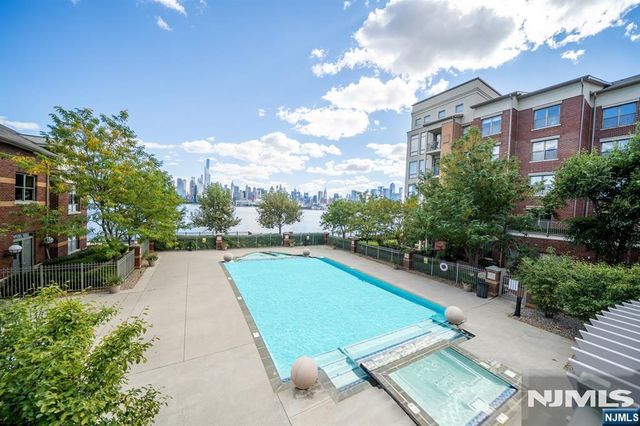 26 Ave At Port Imperial 204, West New York, NJ 07093