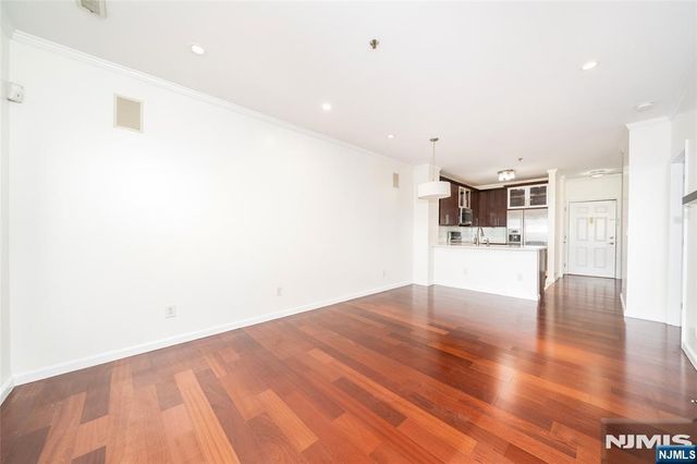 26 Ave At Port Imperial 204, West New York, NJ 07093