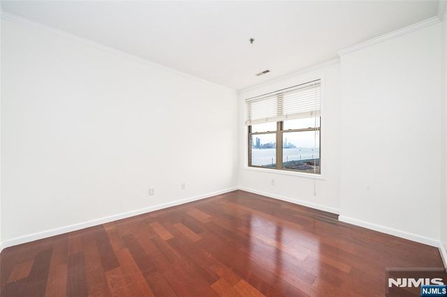 26 Ave At Port Imperial 204, West New York, NJ 07093