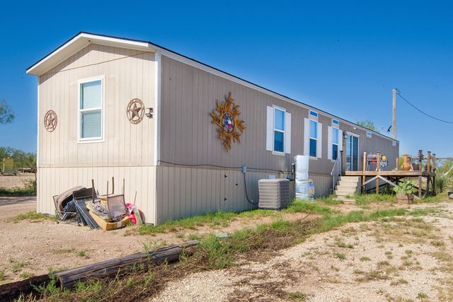 16117 S Post Oak Street, Carlsbad, TX 76934