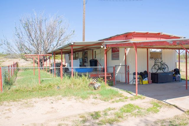 16117 S Post Oak Street, Carlsbad, TX 76934