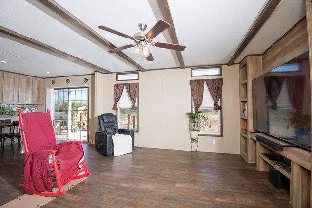 16117 S Post Oak Street, Carlsbad, TX 76934