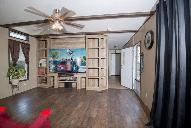 16117 S Post Oak Street, Carlsbad, TX 76934