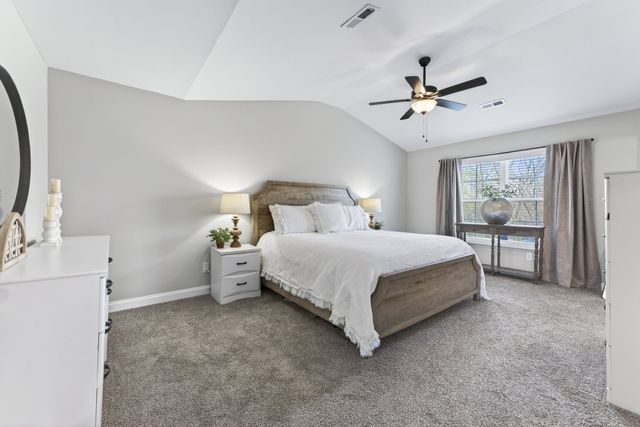 842 Marksman Ct, Clarksville, TN 37042