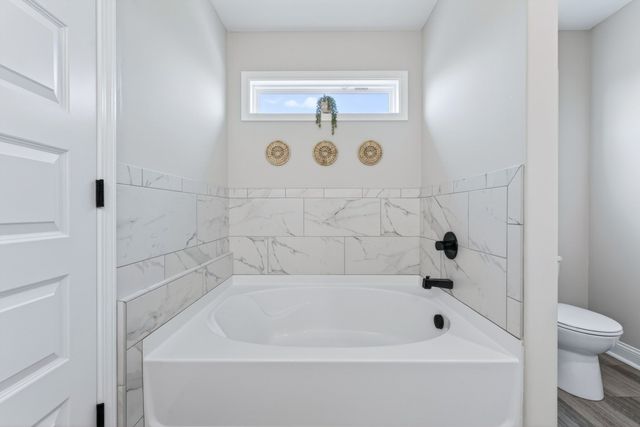 842 Marksman Ct, Clarksville, TN 37042