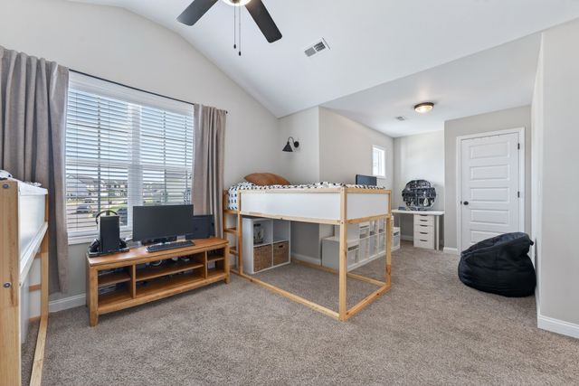 842 Marksman Ct, Clarksville, TN 37042