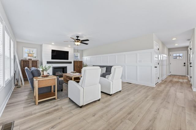 842 Marksman Ct, Clarksville, TN 37042