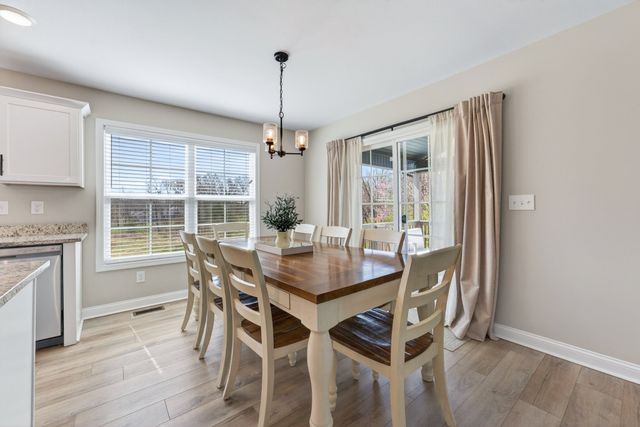 842 Marksman Ct, Clarksville, TN 37042