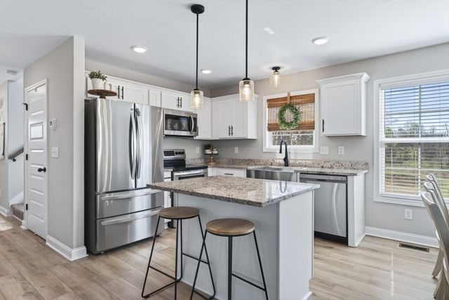 842 Marksman Ct, Clarksville, TN 37042