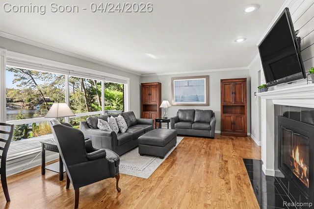 1085 Abseguami Trail, Lake Orion, MI 48362