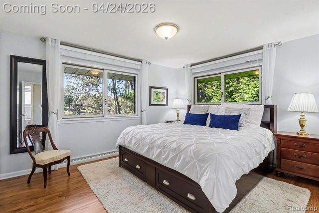 1085 Abseguami Trail, Lake Orion, MI 48362