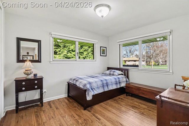 1085 Abseguami Trail, Lake Orion, MI 48362