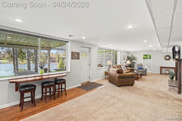 1085 Abseguami Trail, Lake Orion, MI 48362