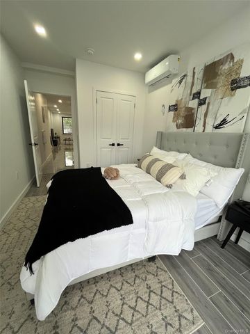 941 57TH Street 1A, Brooklyn, NY 11219