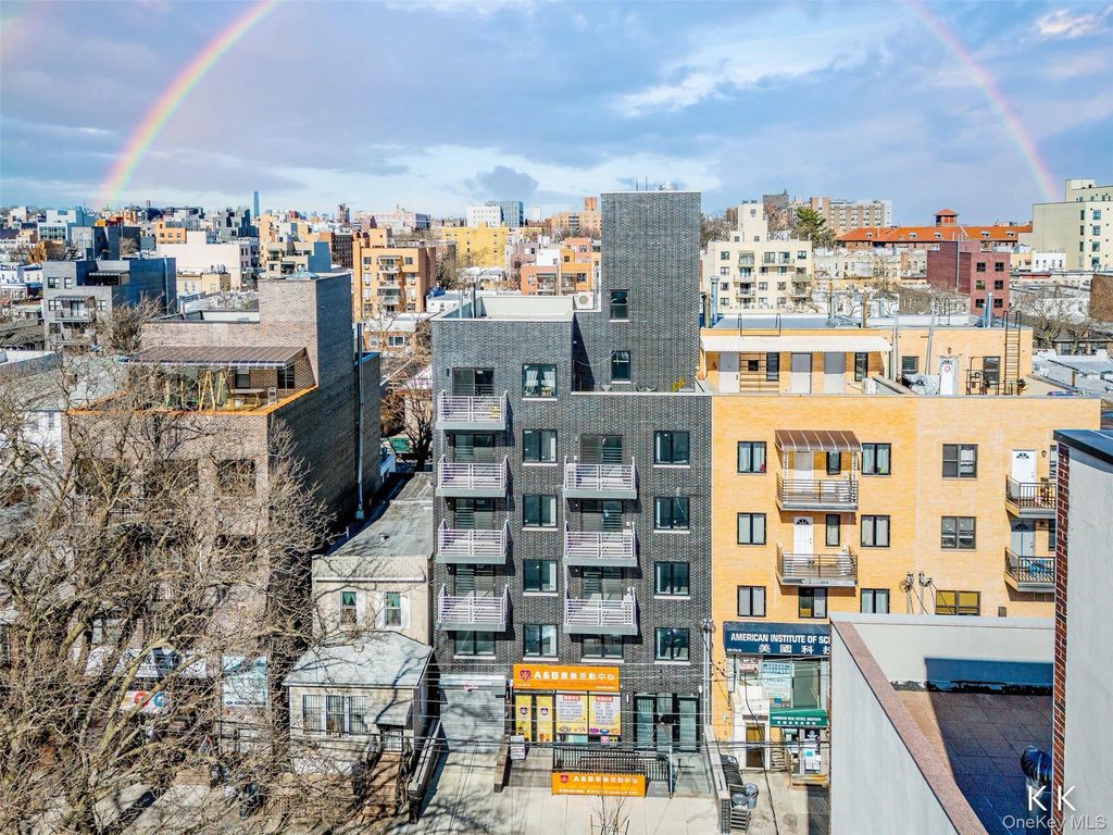 941 57TH Street 1A, Brooklyn, NY 11219