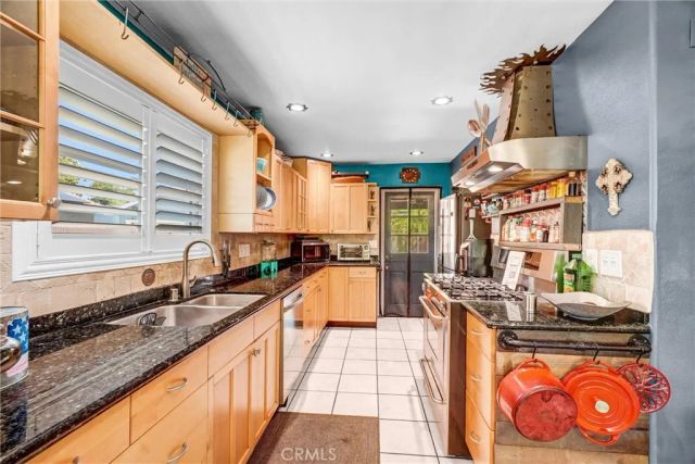 8082 San Hacienda Cir, Buena Park, CA 90620
