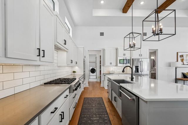 323 Ringtail Stream DR, Austin, TX 78738