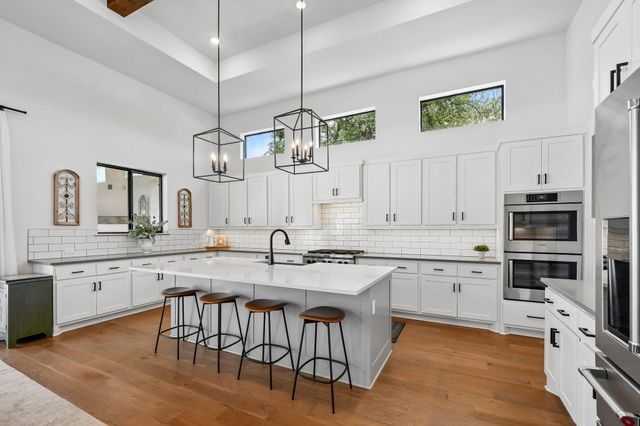 323 Ringtail Stream DR, Austin, TX 78738