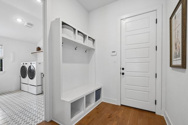 323 Ringtail Stream DR, Austin, TX 78738