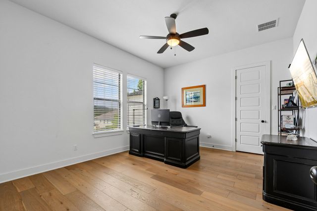 323 Ringtail Stream DR, Austin, TX 78738