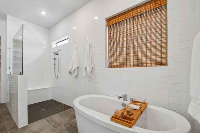 323 Ringtail Stream DR, Austin, TX 78738