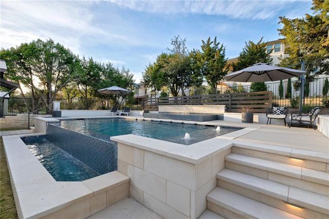 323 Ringtail Stream DR, Austin, TX 78738