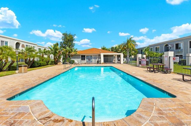 1240 N Broadway 54, Escondido, CA 92026