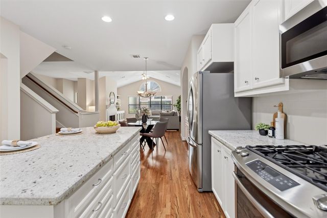 650 Westcross Street 68, Houston, TX 77018