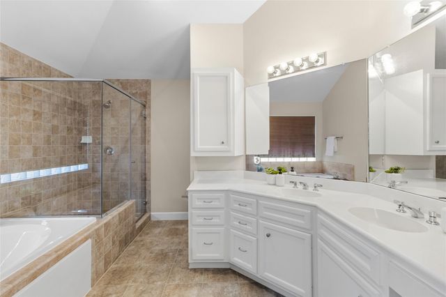 650 Westcross Street 68, Houston, TX 77018