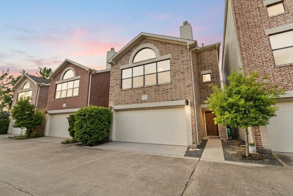 650 Westcross Street 68, Houston, TX 77018