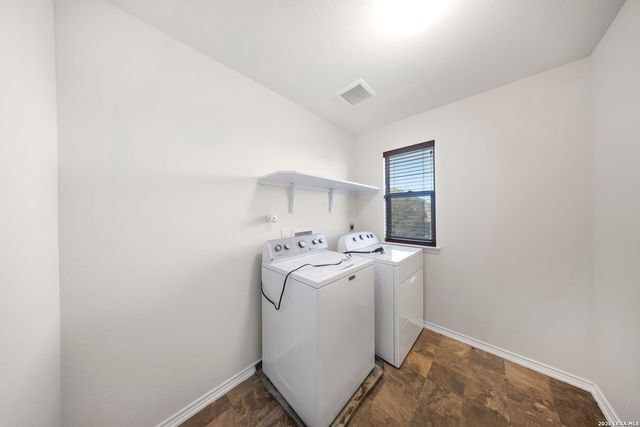 1402 Bluejay Court, San Antonio, TX 78245