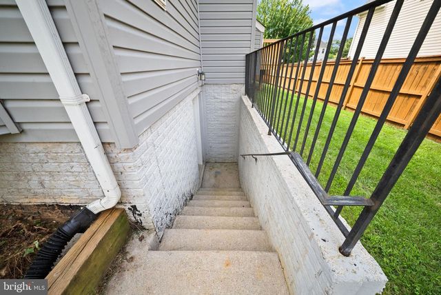 4 TURNER CT, Berryville, VA 22611